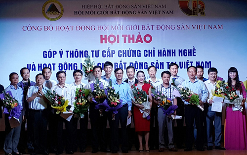 Ra mắt Ban Chấp hành Hội Môi giới bất động sản Việt Nam
